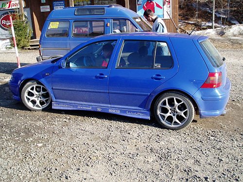 VW Golf 01