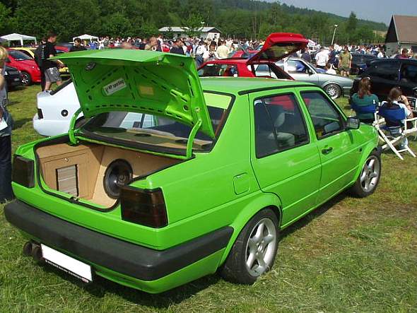 VW Jetta 02